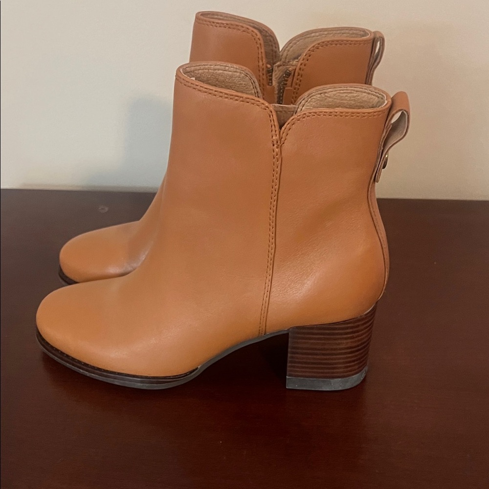 Sperry Tan Leather Heeled Boots
